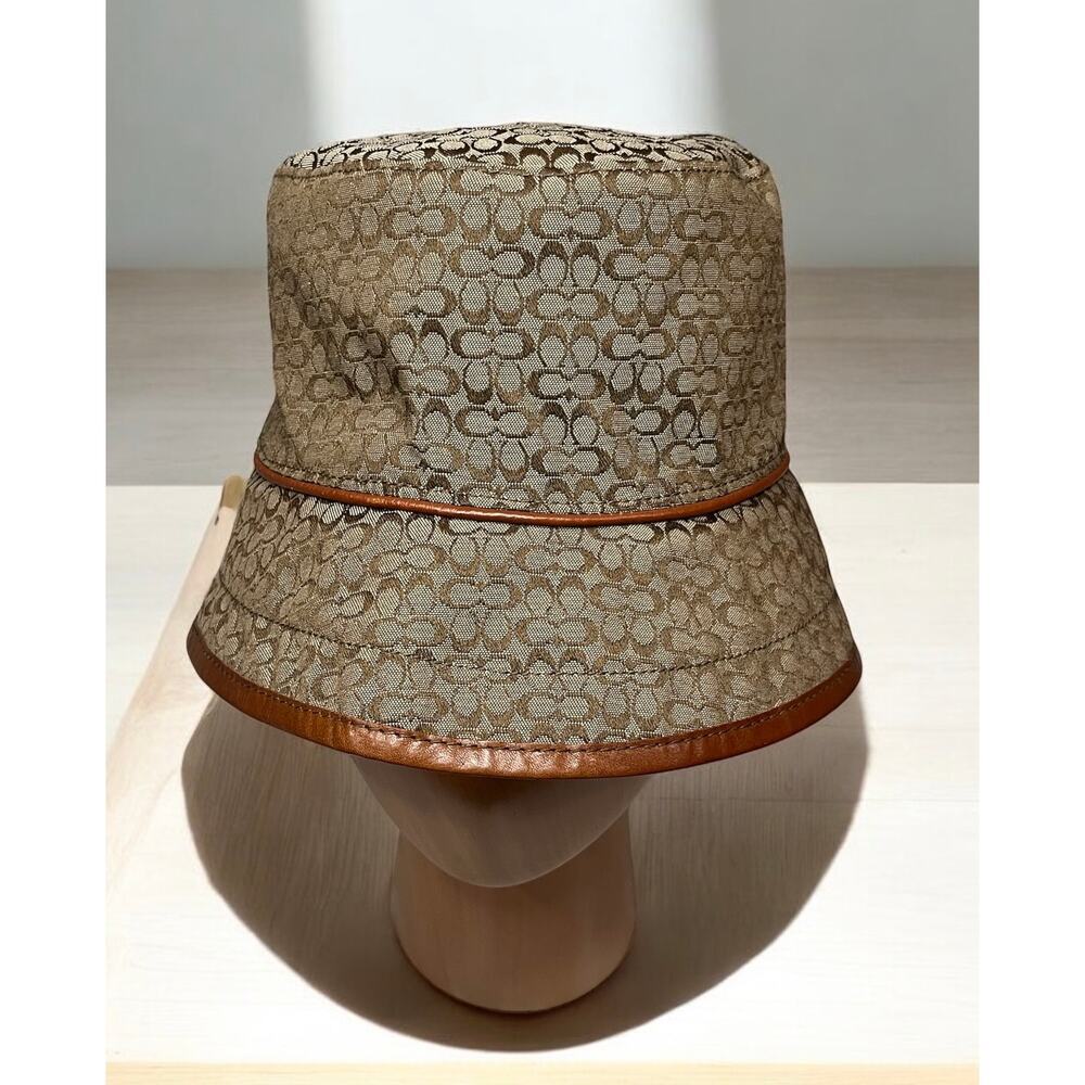 NWOT Y2K Coach Mini Signature Peaked Crusher Hat Size M/L